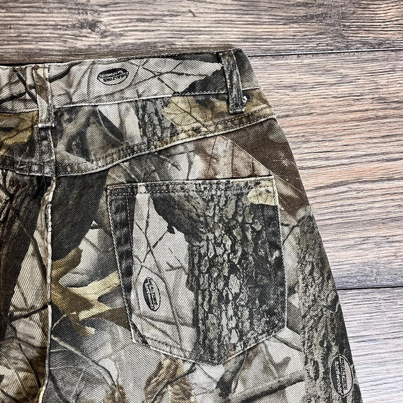 REALTREE / OUTFITTERS RANGE Hunting camo jeans with... - Depop