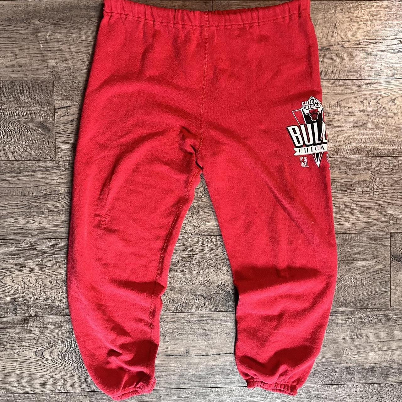 CHICAGO BULLS Vintage 90s red sweatpants with Depop