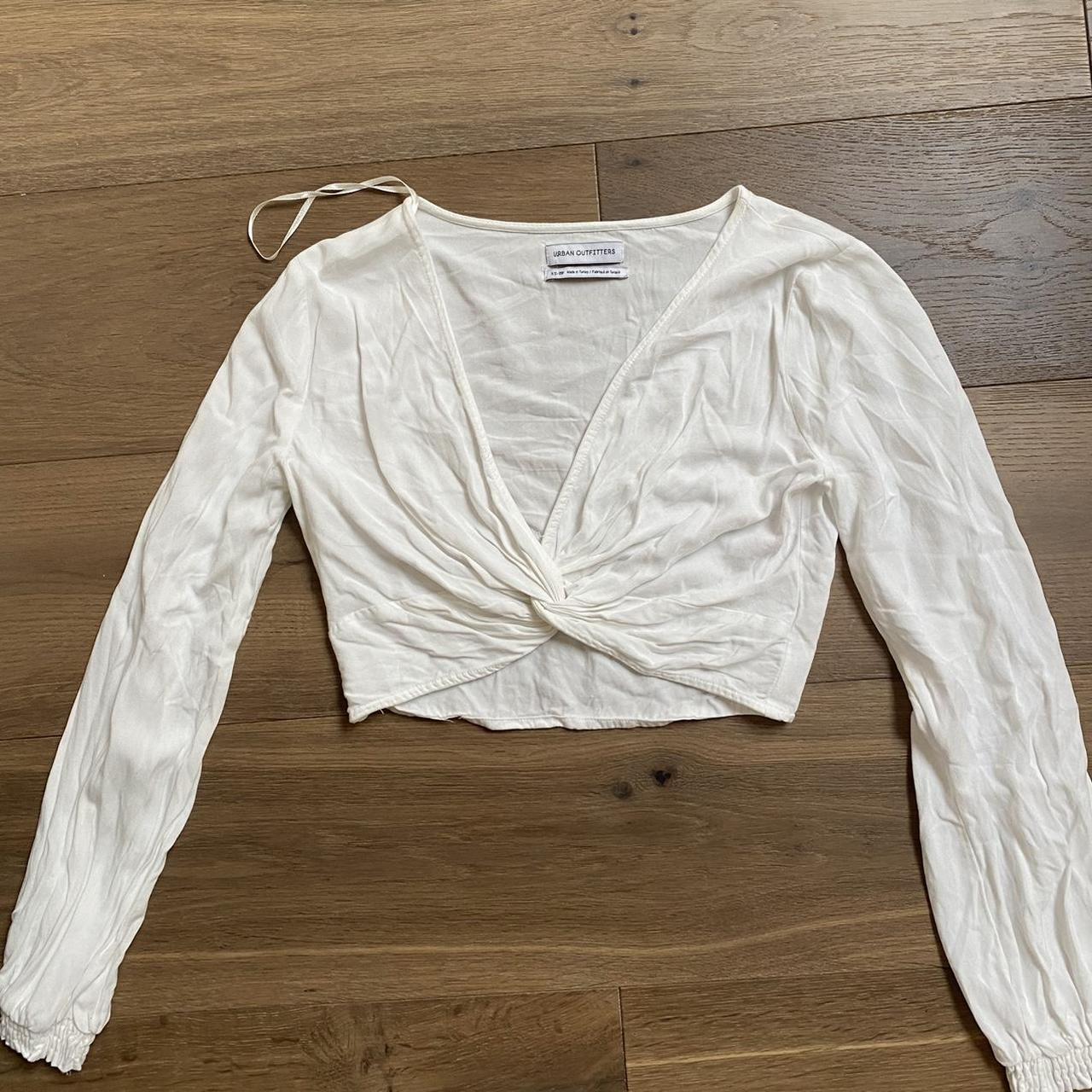 urban outfitters white top size XS PM me if you have... - Depop