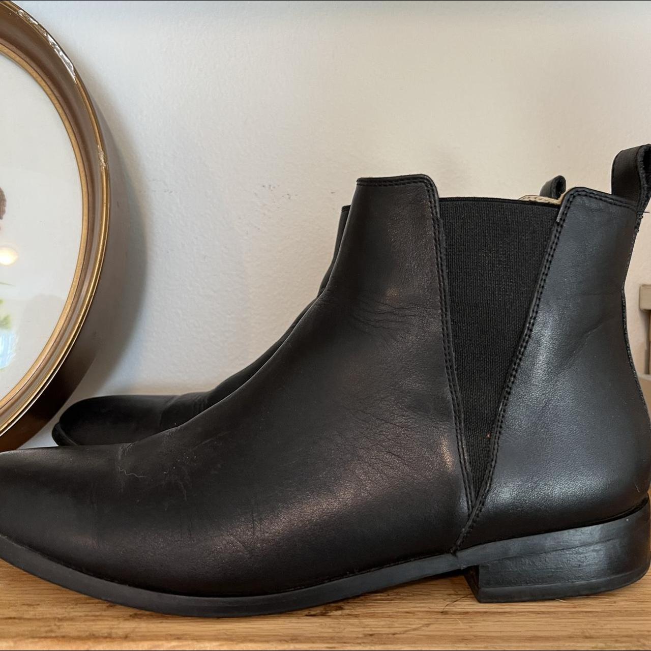 nisolo heeled chelsea boot