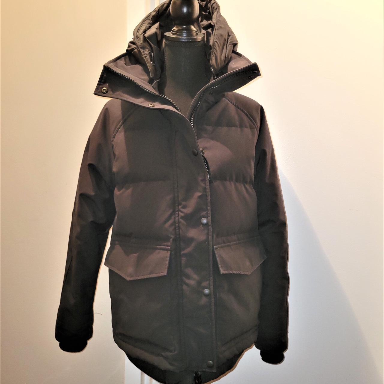 Women’s Canada Goose jacket Used but in good/worn... - Depop