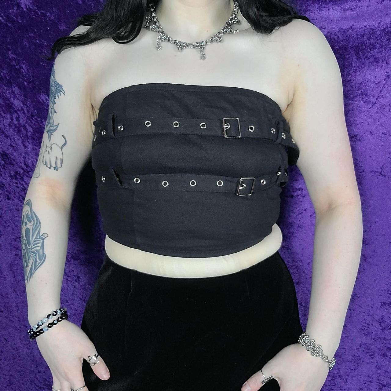 item listed by vampyvile