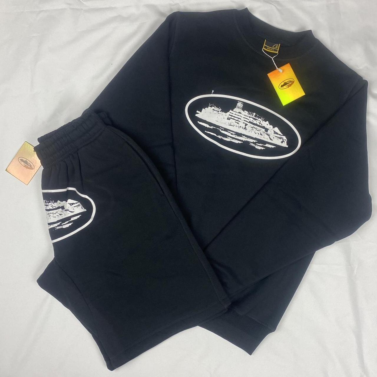 Corteiz Alcatraz Crewneck + Short Set 100%... - Depop