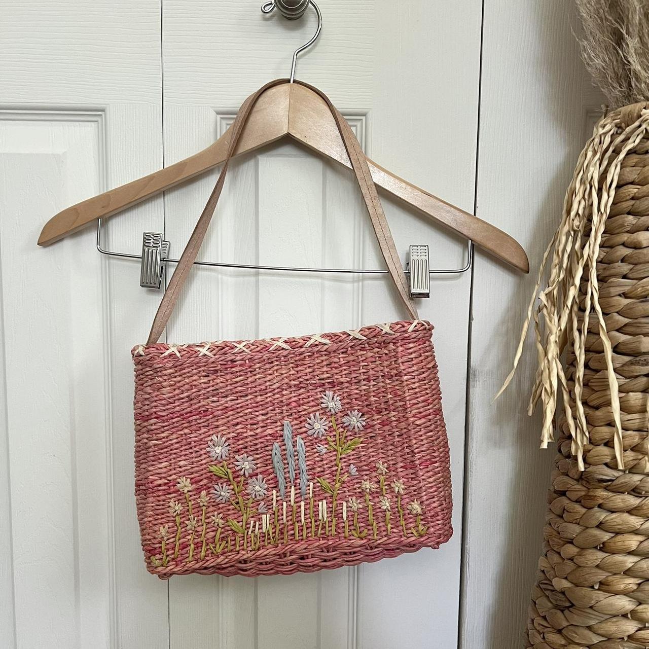 Vintage Wicker newest foral bag/Purse