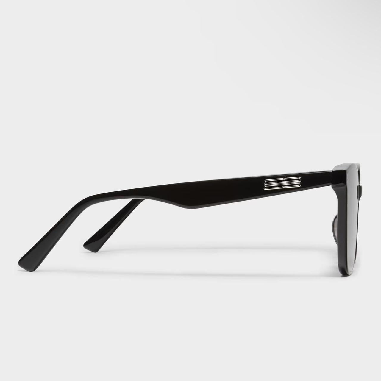 [新品]未使用[GENTLE MONSTER ]HEIZER　最終値下げ GENTLE MONSTER HEIZER 01 OPEN TO OFFERS Basically | Depop