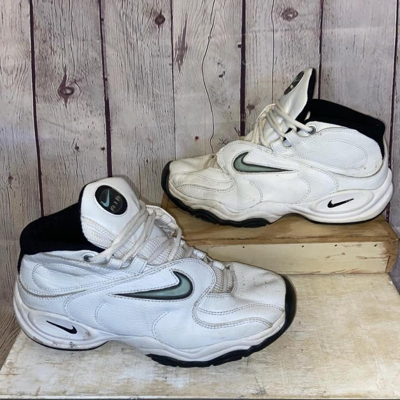 1999 vintage Nike sneakers. Adorable! Normal wear.... - Depop