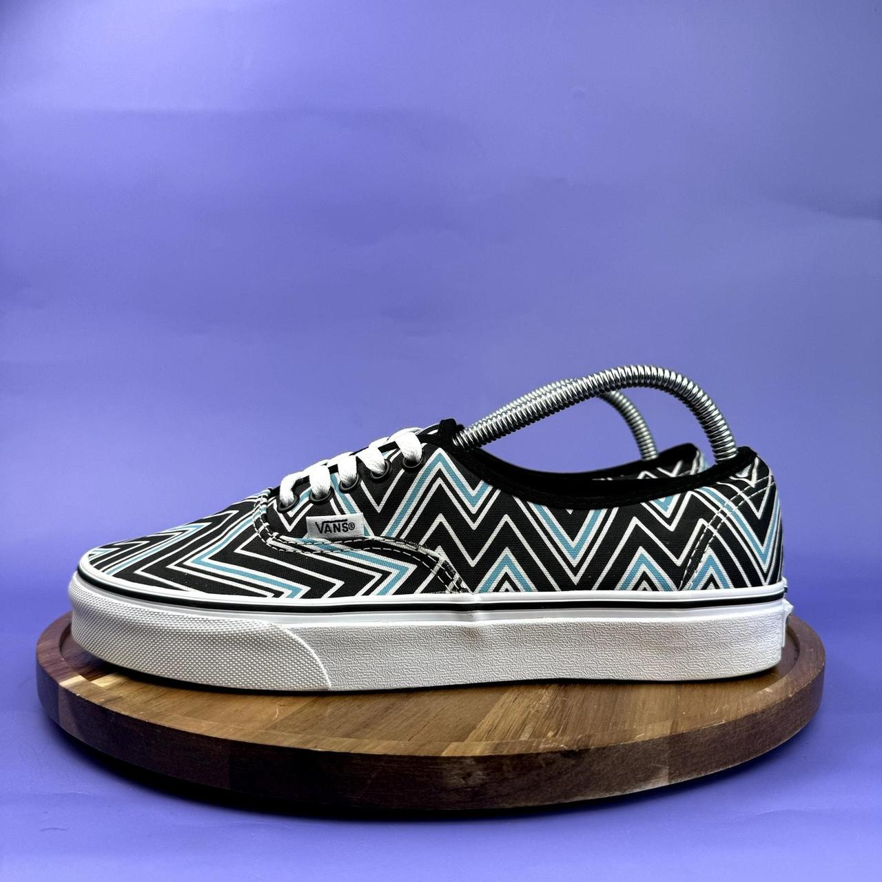 Chevron vans best sale