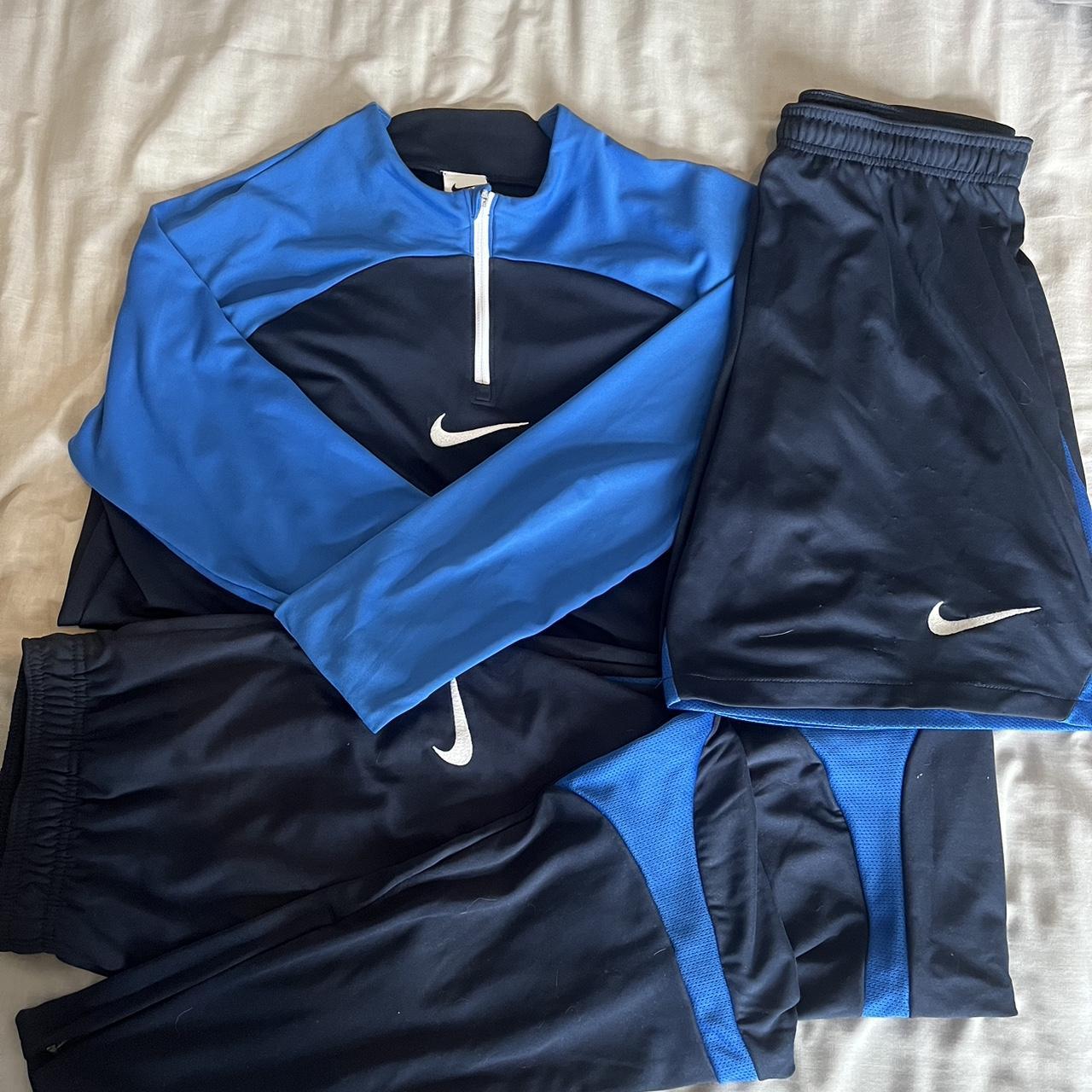 Nike Men's Navy and Blue Sweatshirt | Depop
