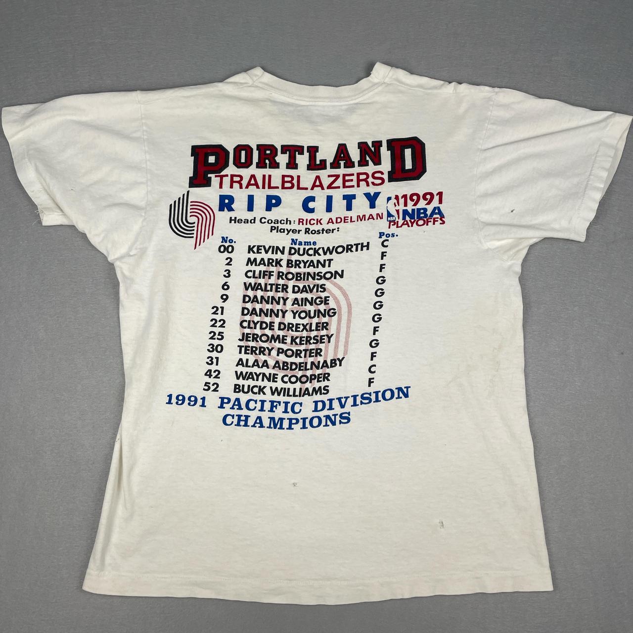 Source Unknown Men's T-shirt - White - L – Super … - image 6