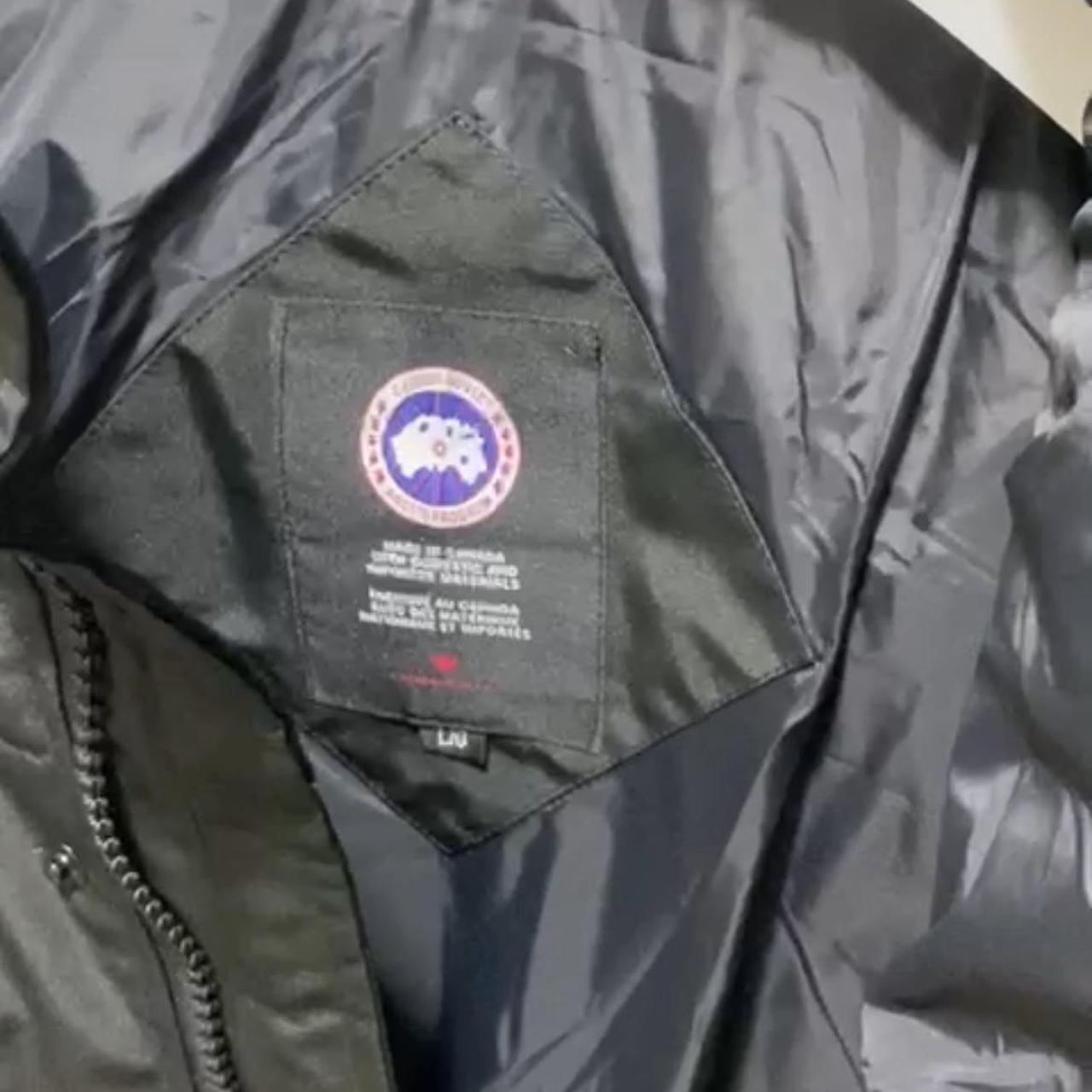 Canada goose coat Comes with the dust bag - Depop