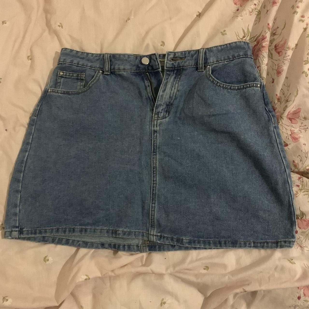 Blue denim skirt size 14 primark - Depop