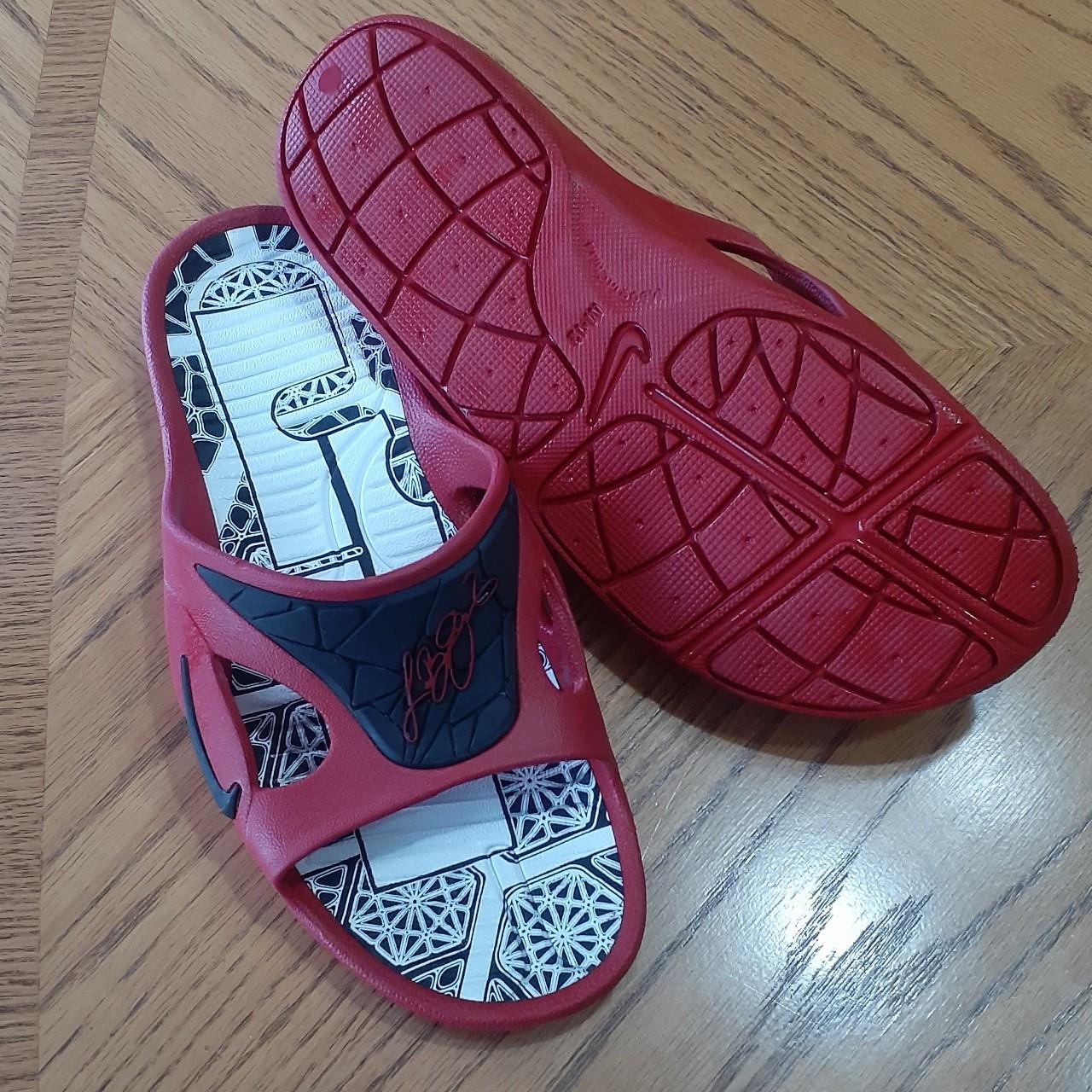 Lebron james hot sale mens slides