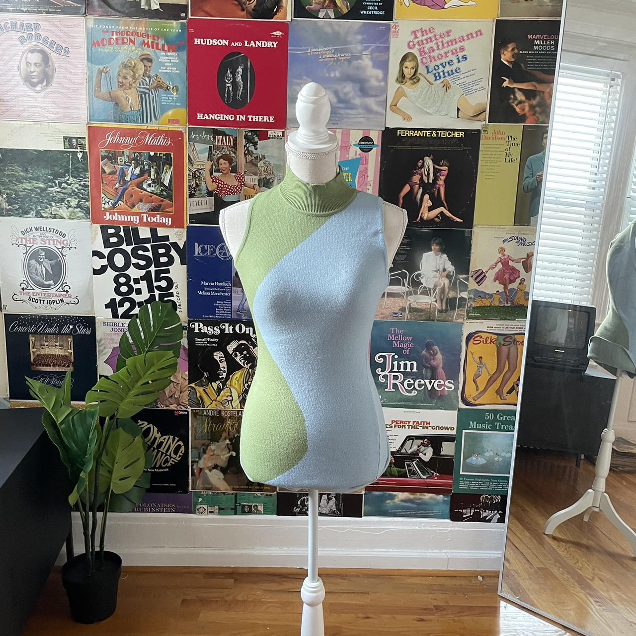 item listed by mjsdressshop