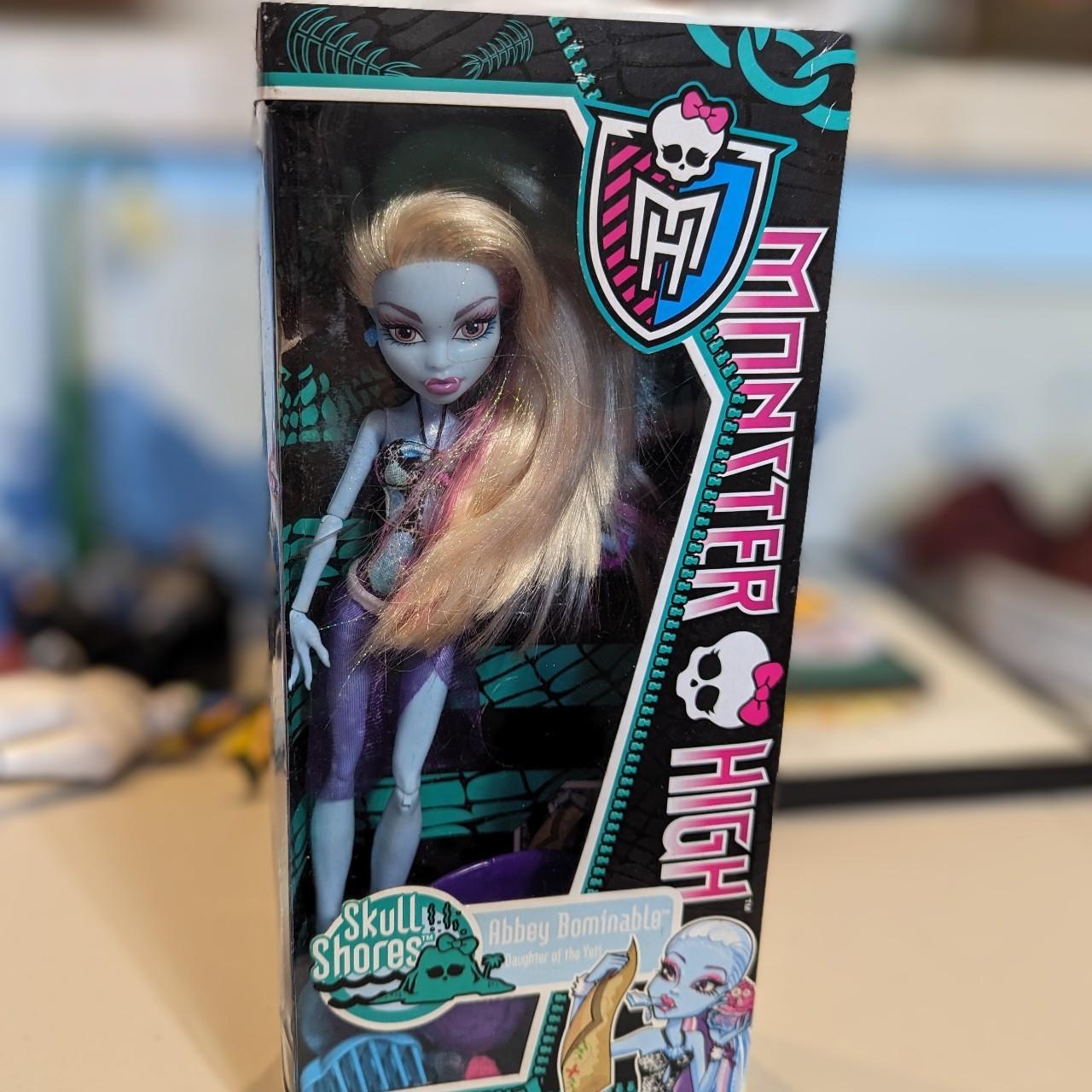 Monster High g1 doll 'Abbey Bominable' 'Skull Shores... - Depop