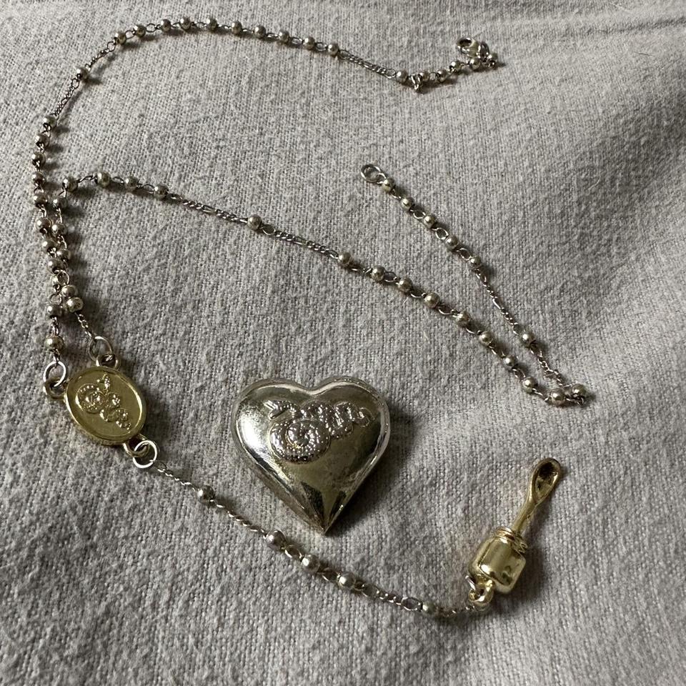 Katie's reunion cocaine carrying necklace with a spoon :  r/BravoRealHousewives