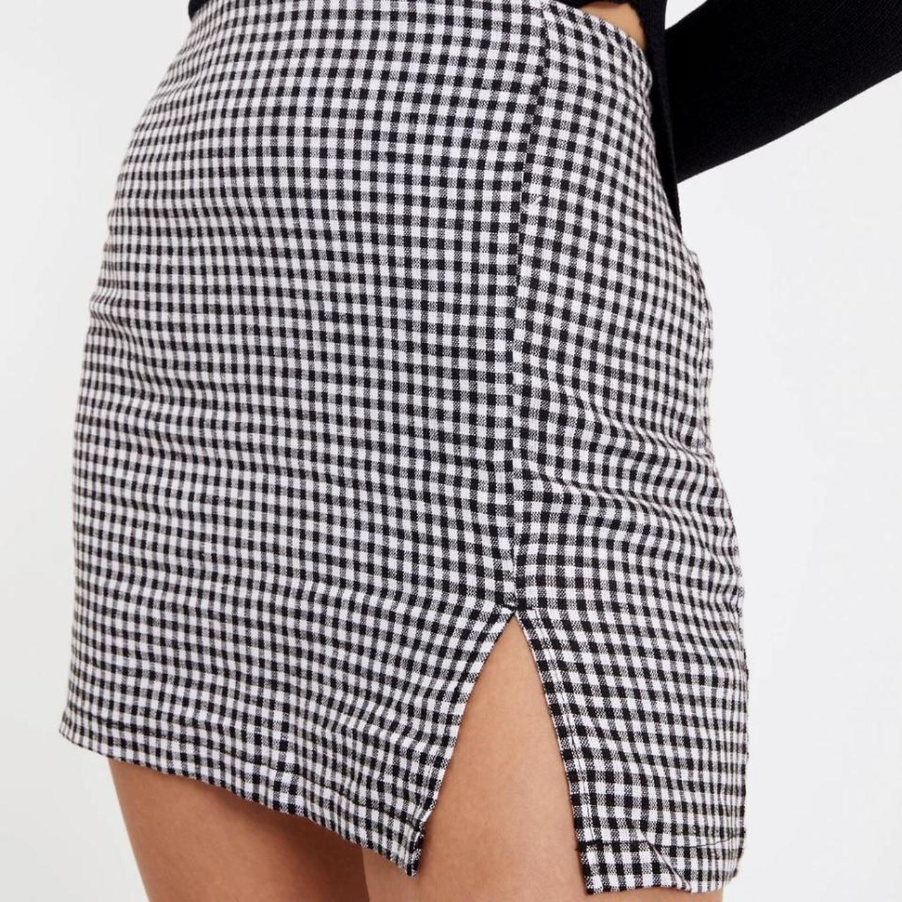 Glassons Women S Black And White Skirt Depop