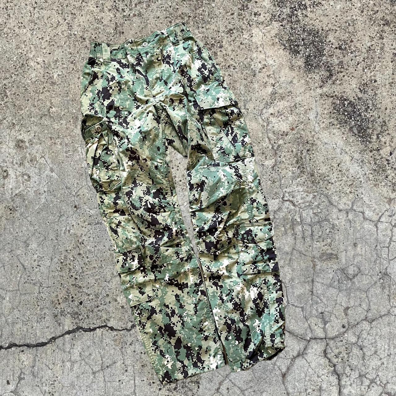 US Army Military Woodland Camoflague Cargo Pants... - Depop