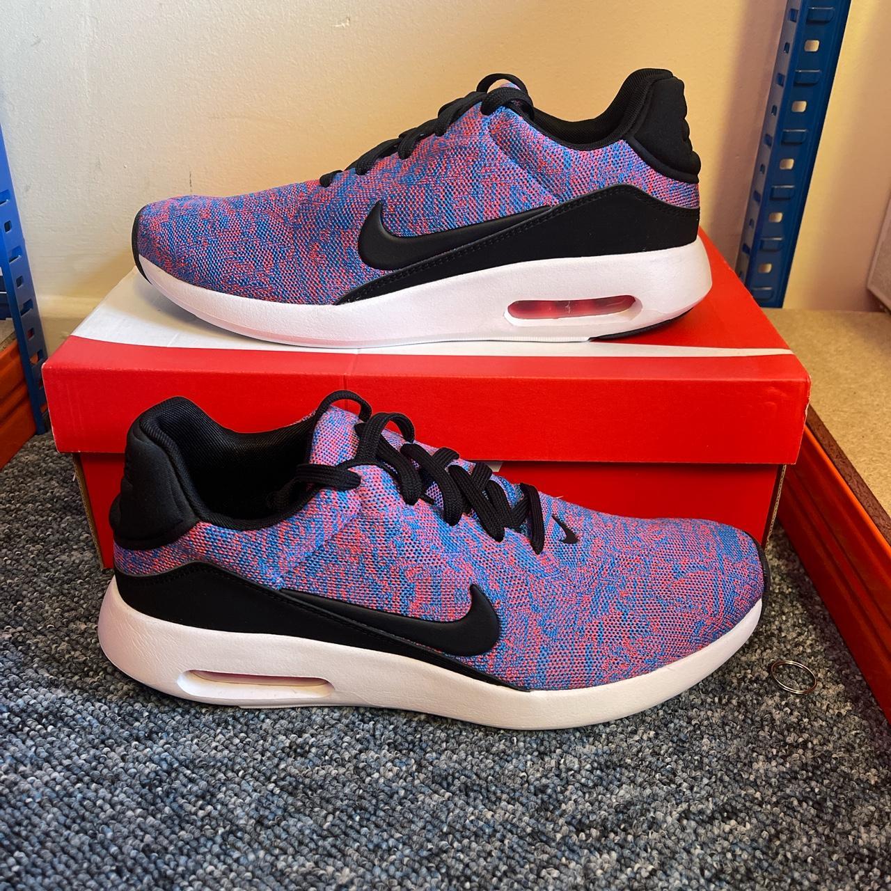 mens black and pink nike trainers