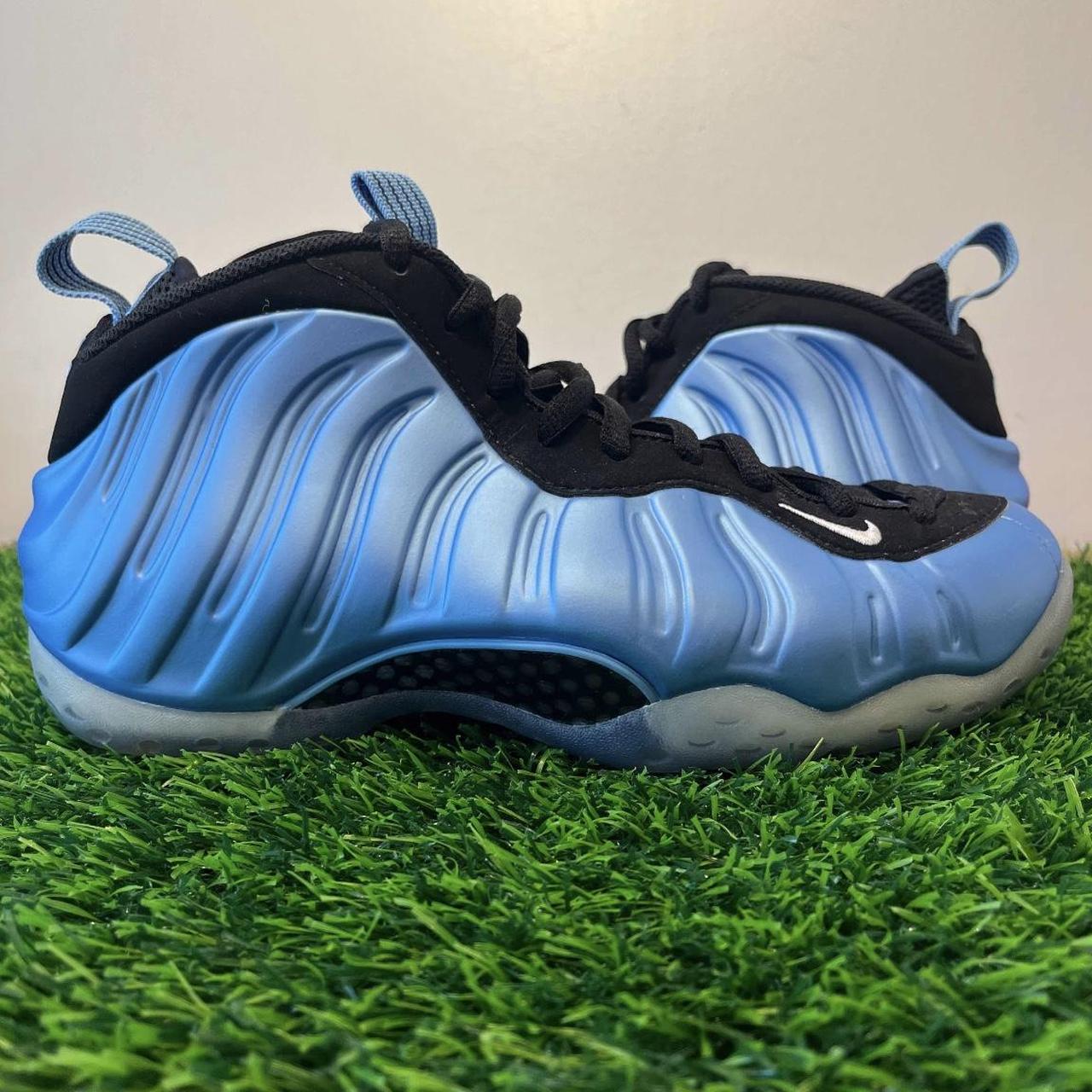 Air foamposite one university blue deals