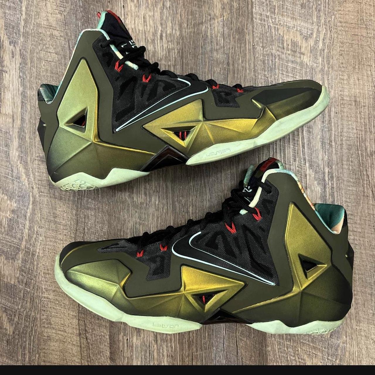 Nike LeBron 11 XI King's Pride Parachute Gold Size | Depop