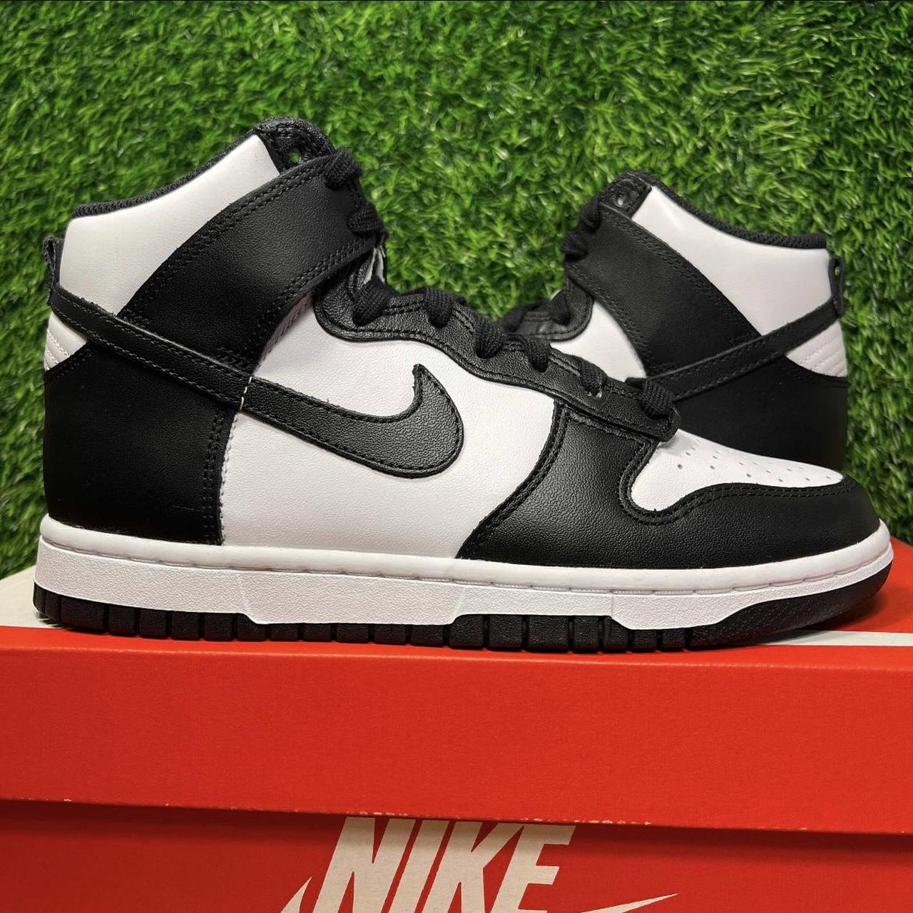 Nike Dunks Pandas buy 7Y