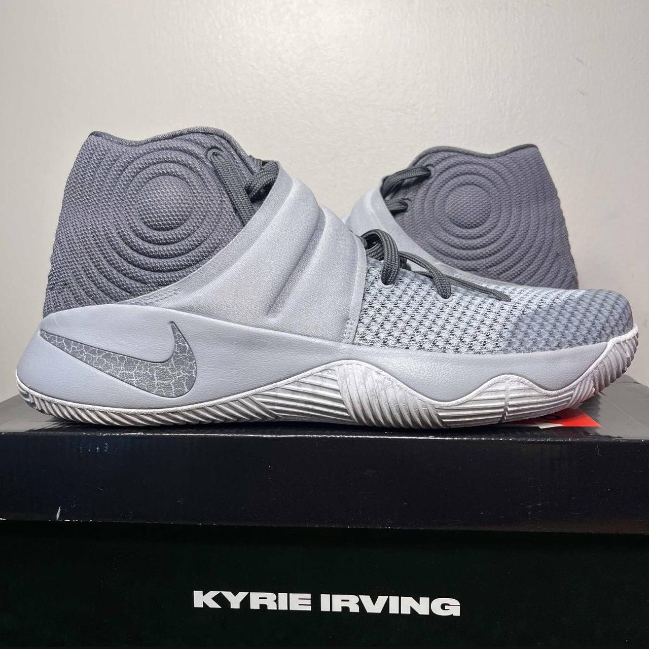 kyrie 2 mens Grey
