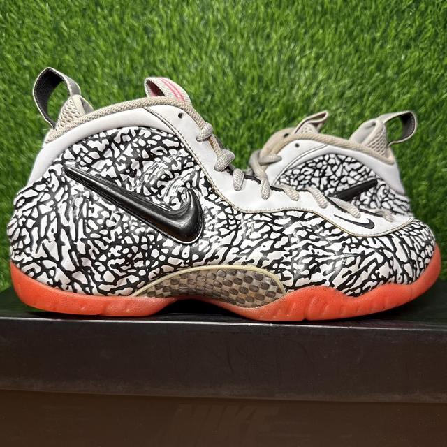 海外限定 NIKE HYPERDUNK 2013 KYRIE 27㎝ カイリー 海外限定 NIKE HYPERDUNK 2013 KYRIE 27㎝ カイリー Nike Book 1