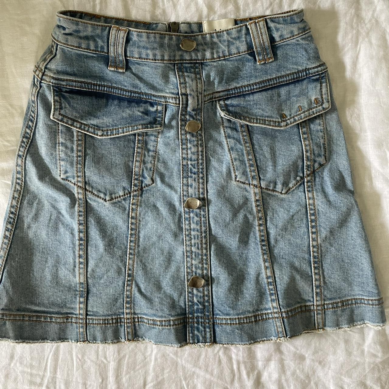 Aje Denim Core Mini Skirt / 90’S Wash / 8 - Depop