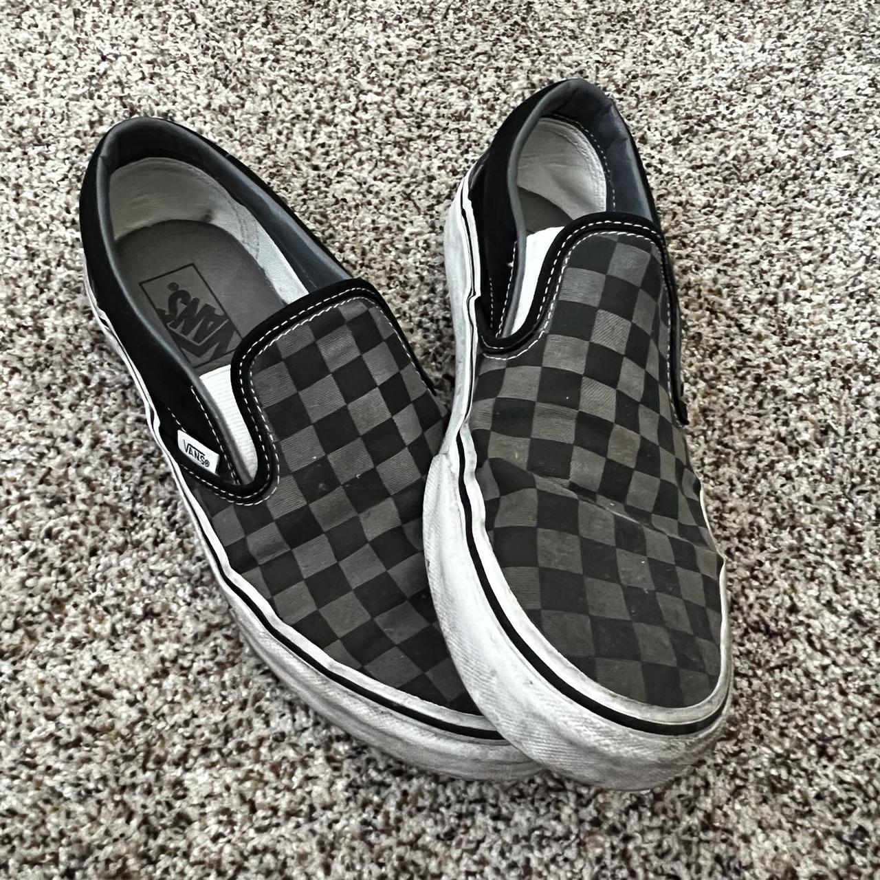 Checkered vans grey best sale