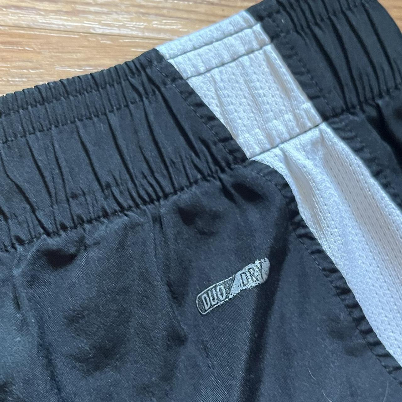 Champion Men's Black and White Shorts Depop