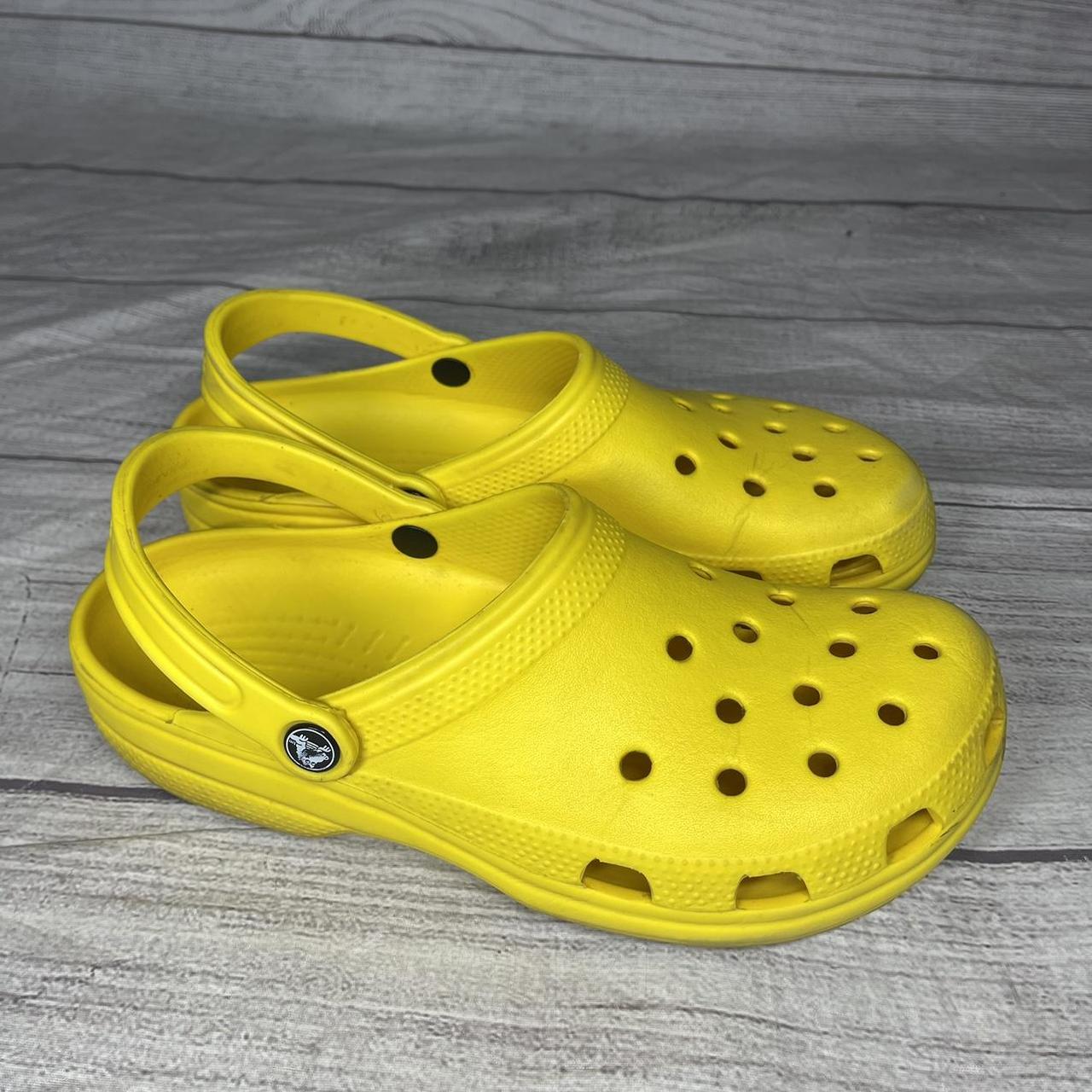 Lemon yellow crocs online