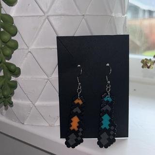 Custom) Insulin Pen Perler Bead Earrings! - Depop