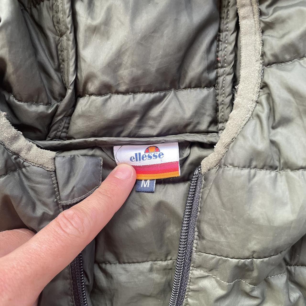 Ellesse windbreaker /puffer almost brand new good... Depop