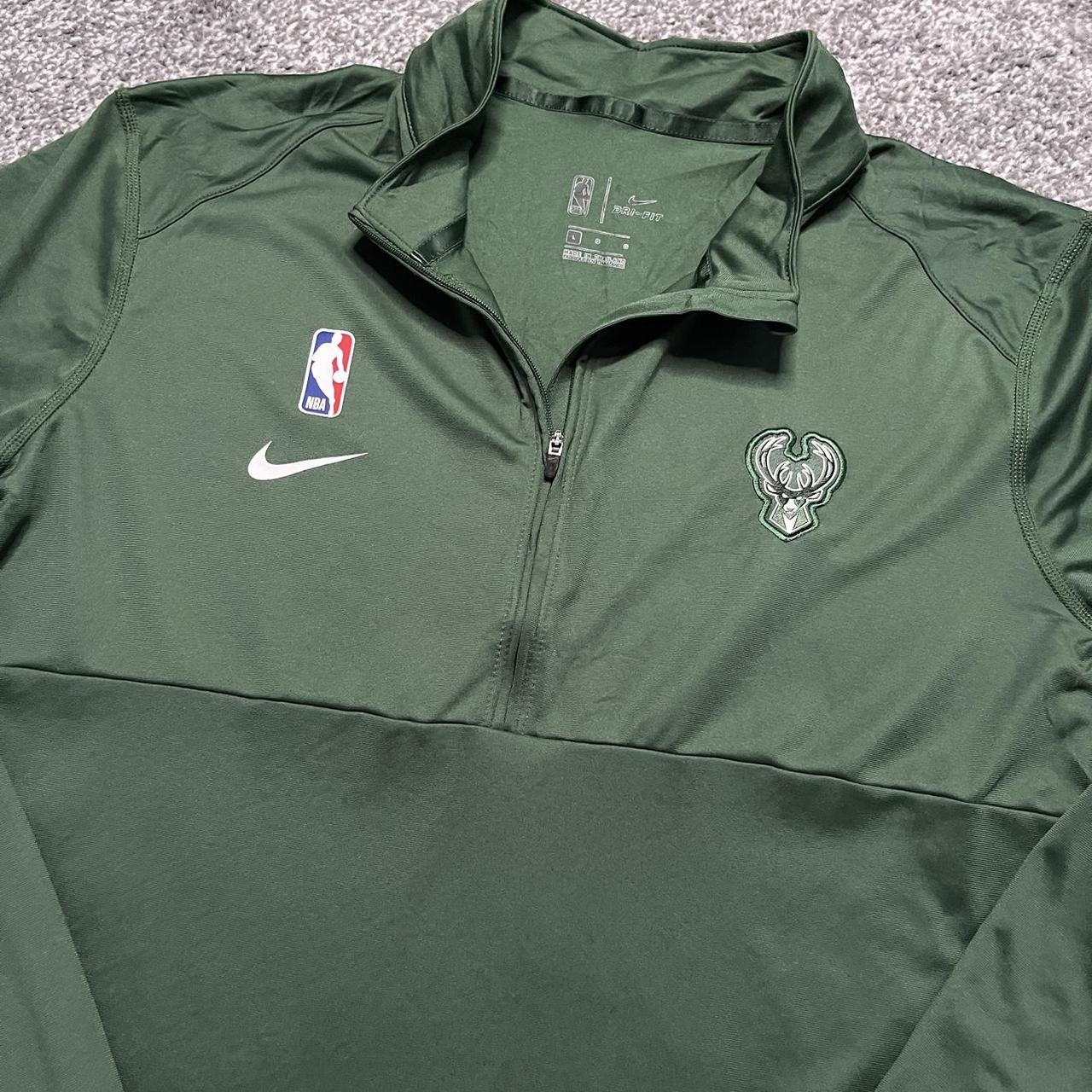 bucks nike sweatshirt