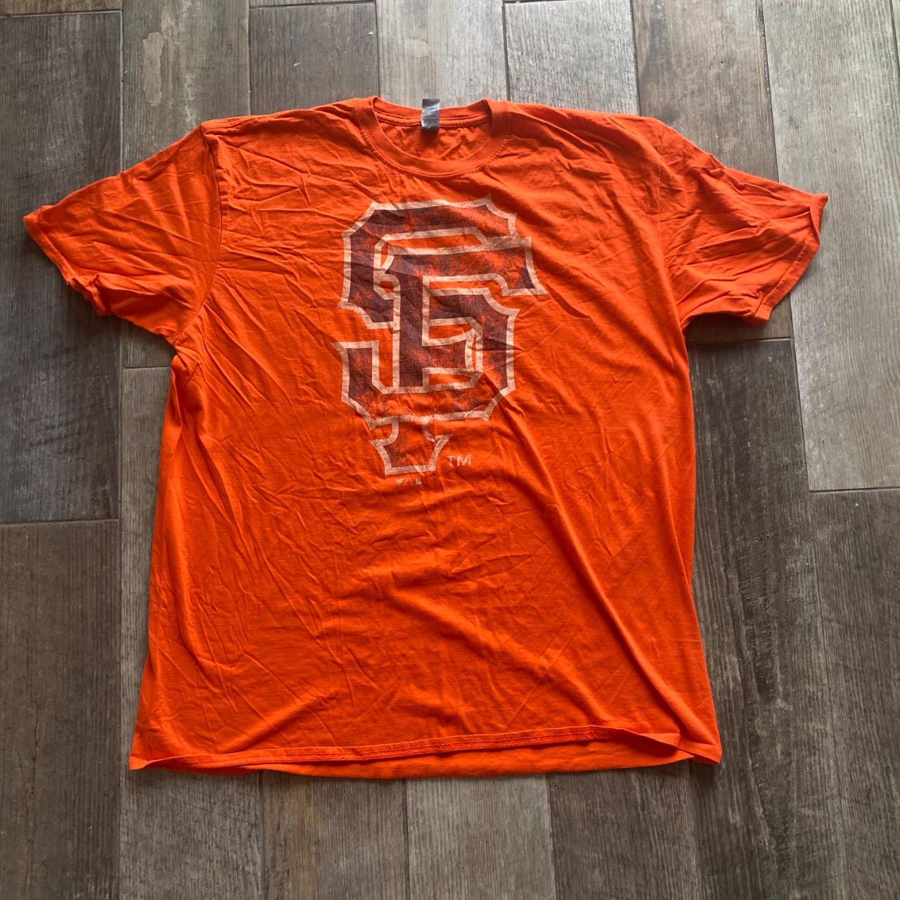 Men's San Francisco Giants orange size XL T-shirt - Depop