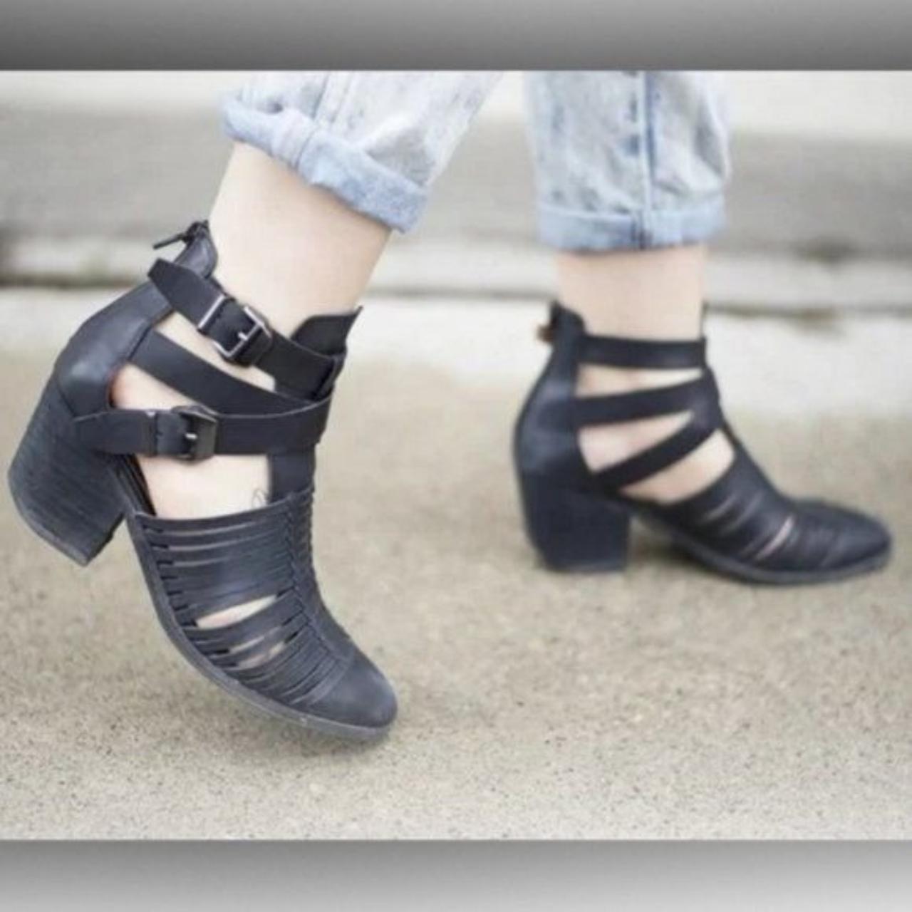 Jeffrey campbell cutout outlet booties