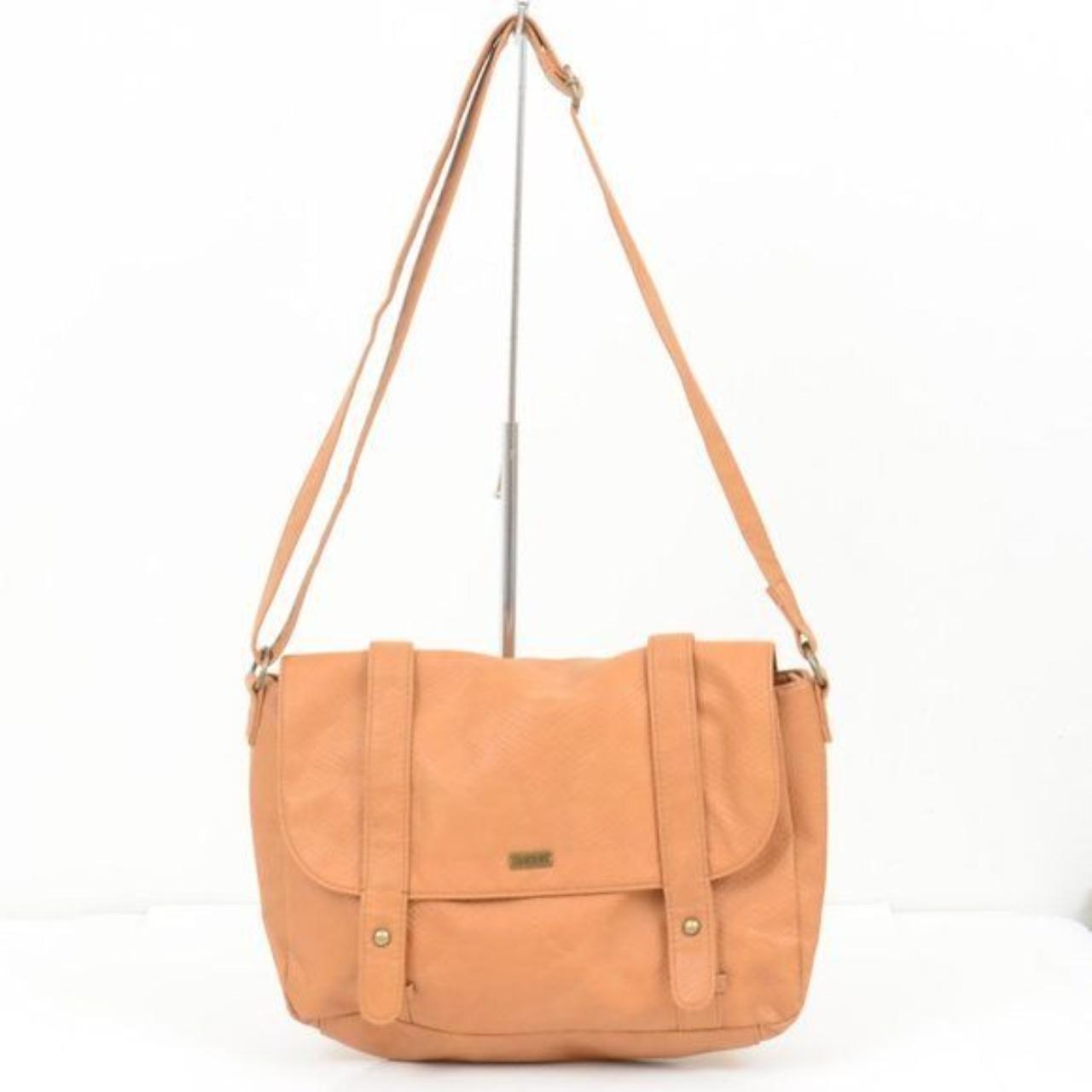 Light tan hotsell crossbody purse