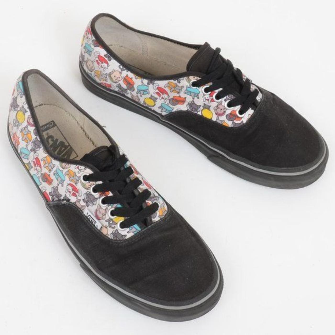 Vans shoes with sale cats on them