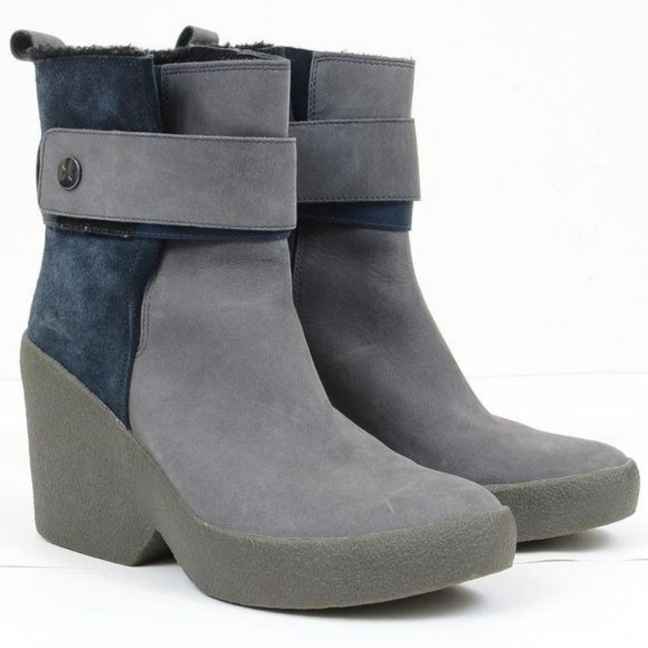 Clarks grey suede ankle on sale boots