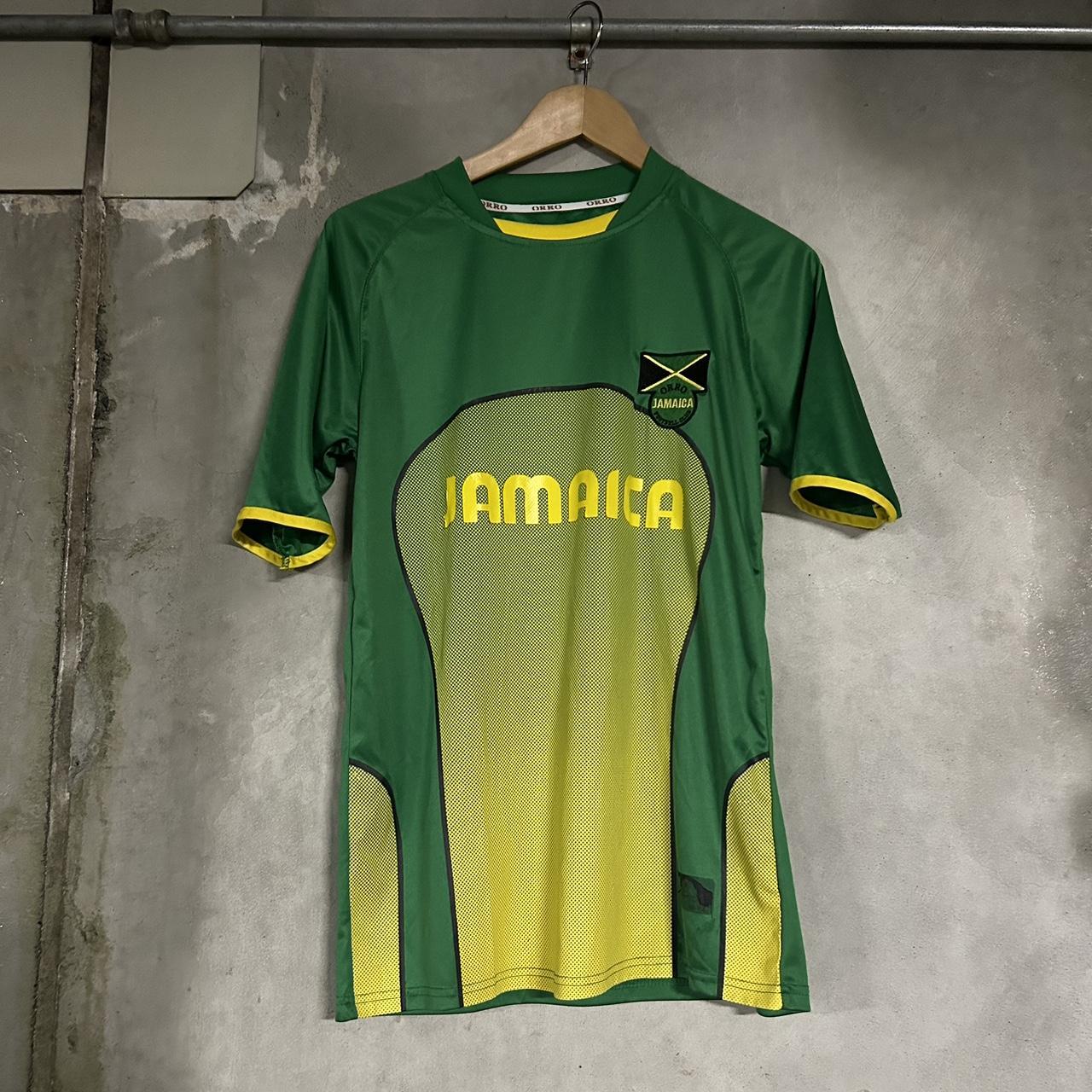 Soccer Clasico Men's Green and Yellow T-shirt | Depop