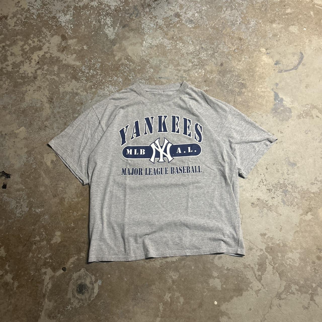 1999 New York Yankees Bernie Williams Vintage T... - Depop