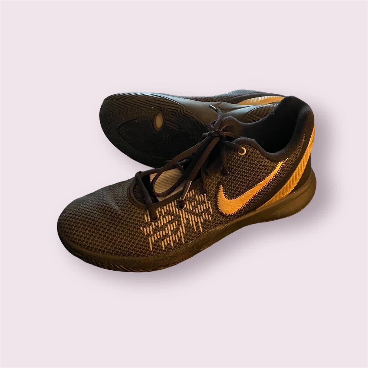 tenis nike kyrie irving flytrap