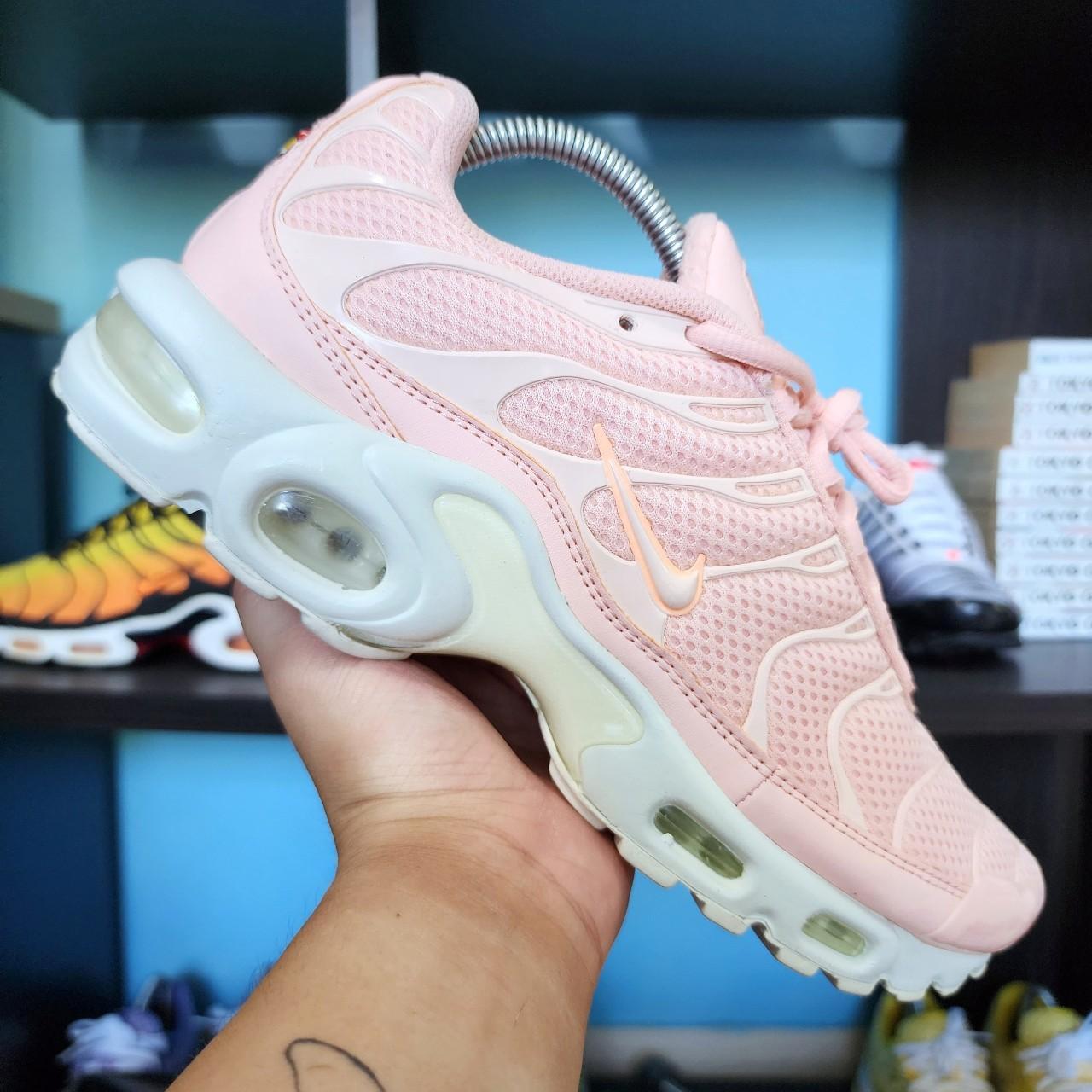 nike tuned 3 grey orange