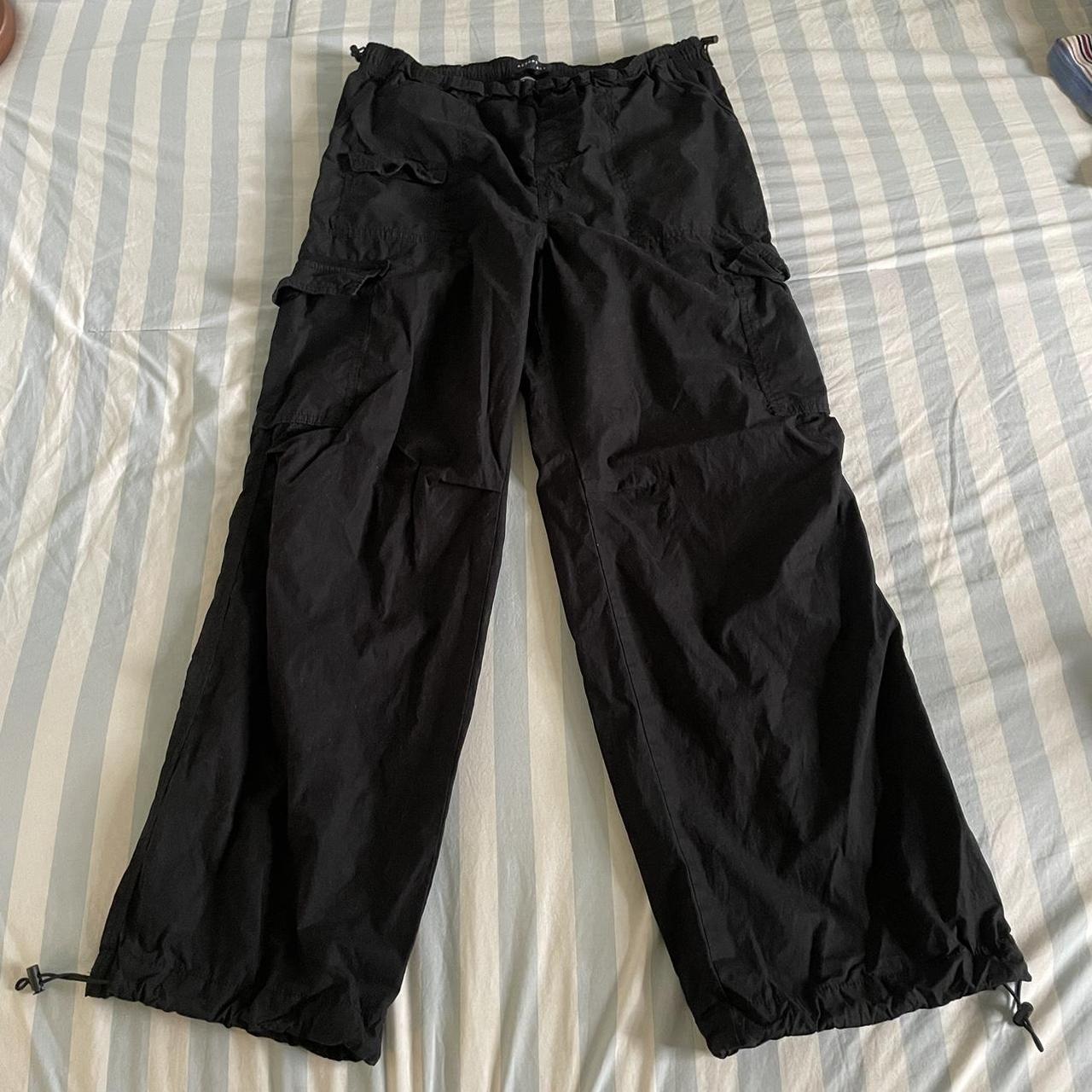 Aeropostale Low rise baggy wide leg cargo pants W Depop