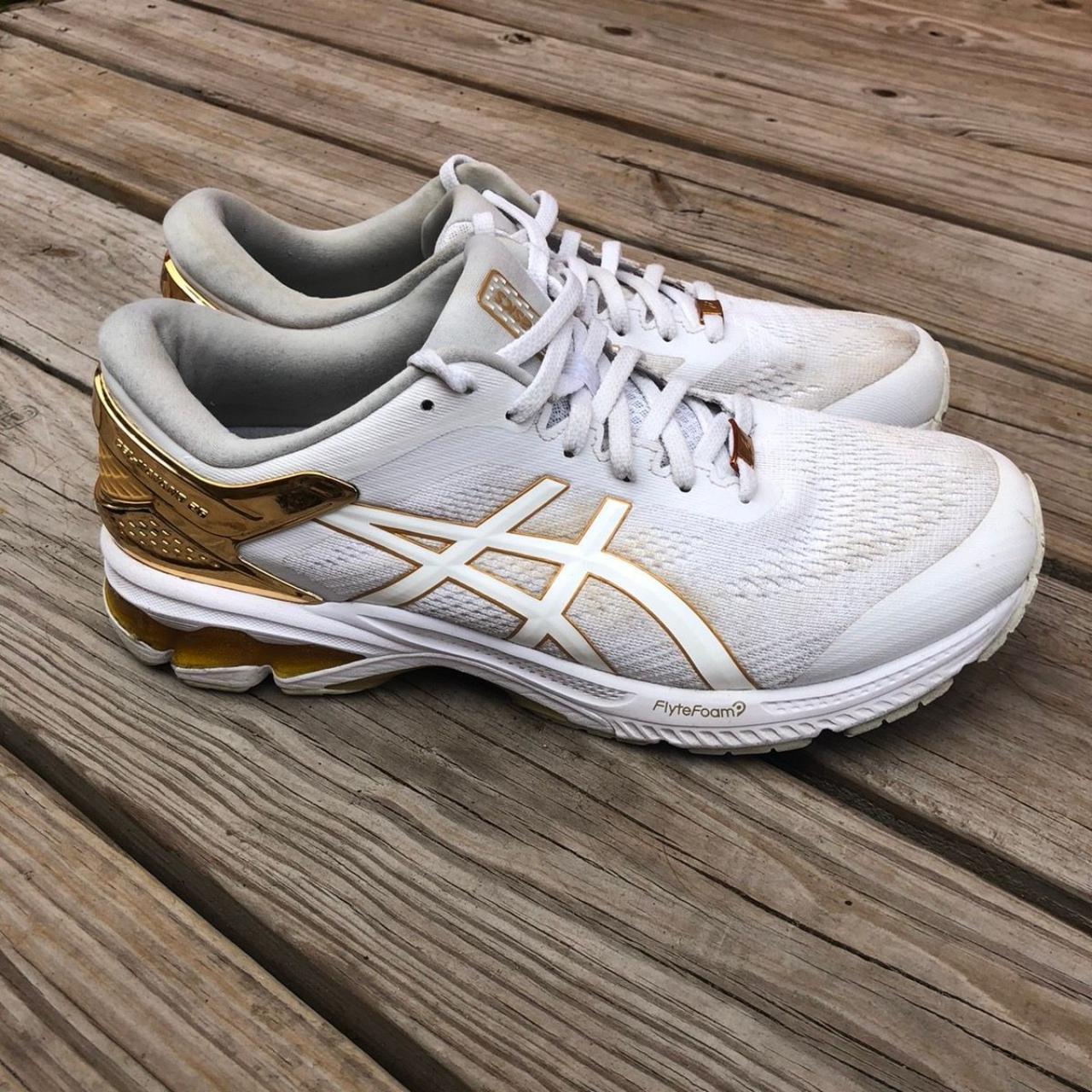 ASICS Men's White and Gold Trainers | Depop