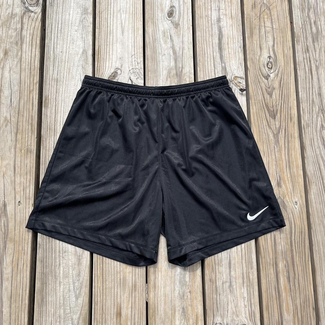 Nike soccer shorts with clearance pockets