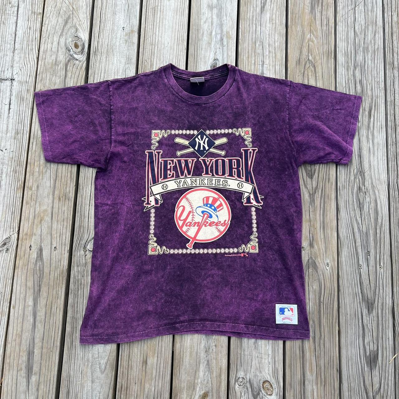 Vintage 90s New York Yankees t-shirt purple Nutmeg - Depop