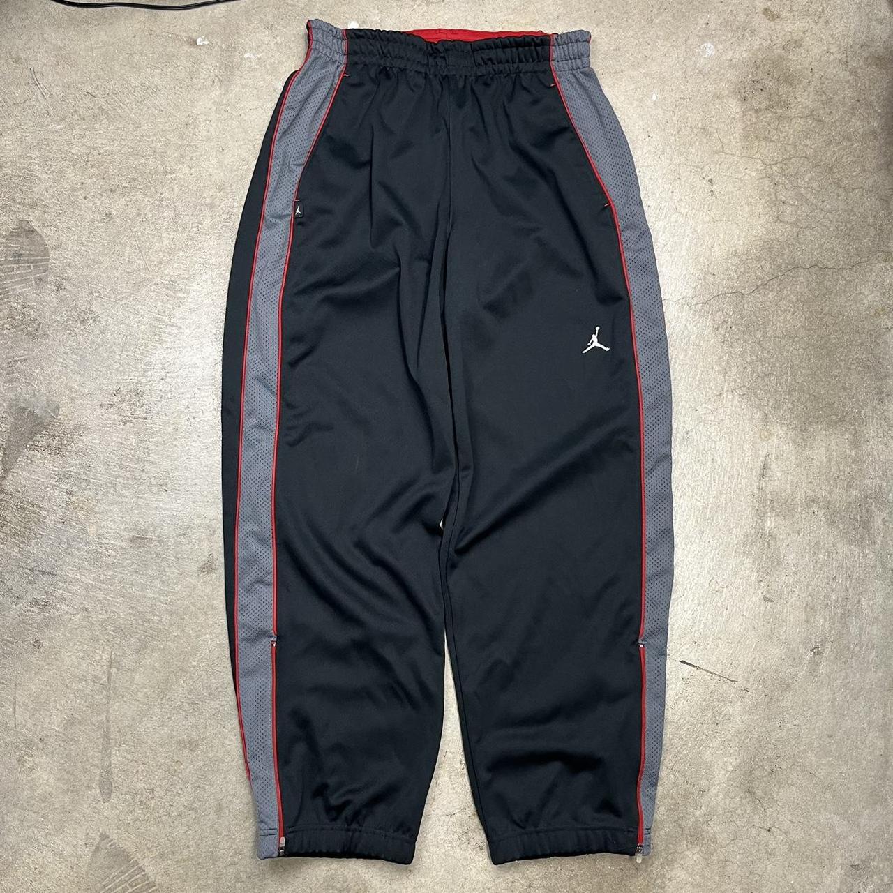 Black jordan sweatpants best sale