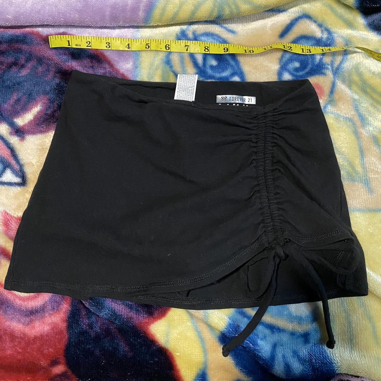 forever 21 black mini skirt wayyy too small on me... - Depop