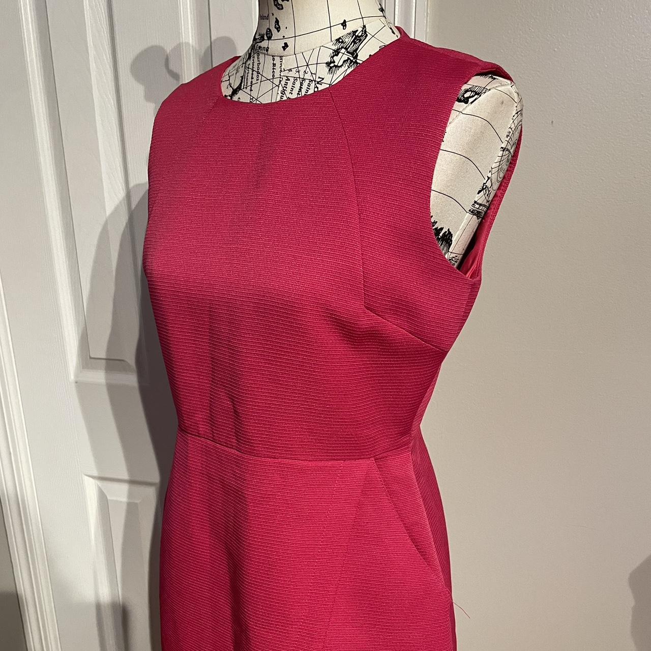 Tahari Women's Pink Dress | Depop